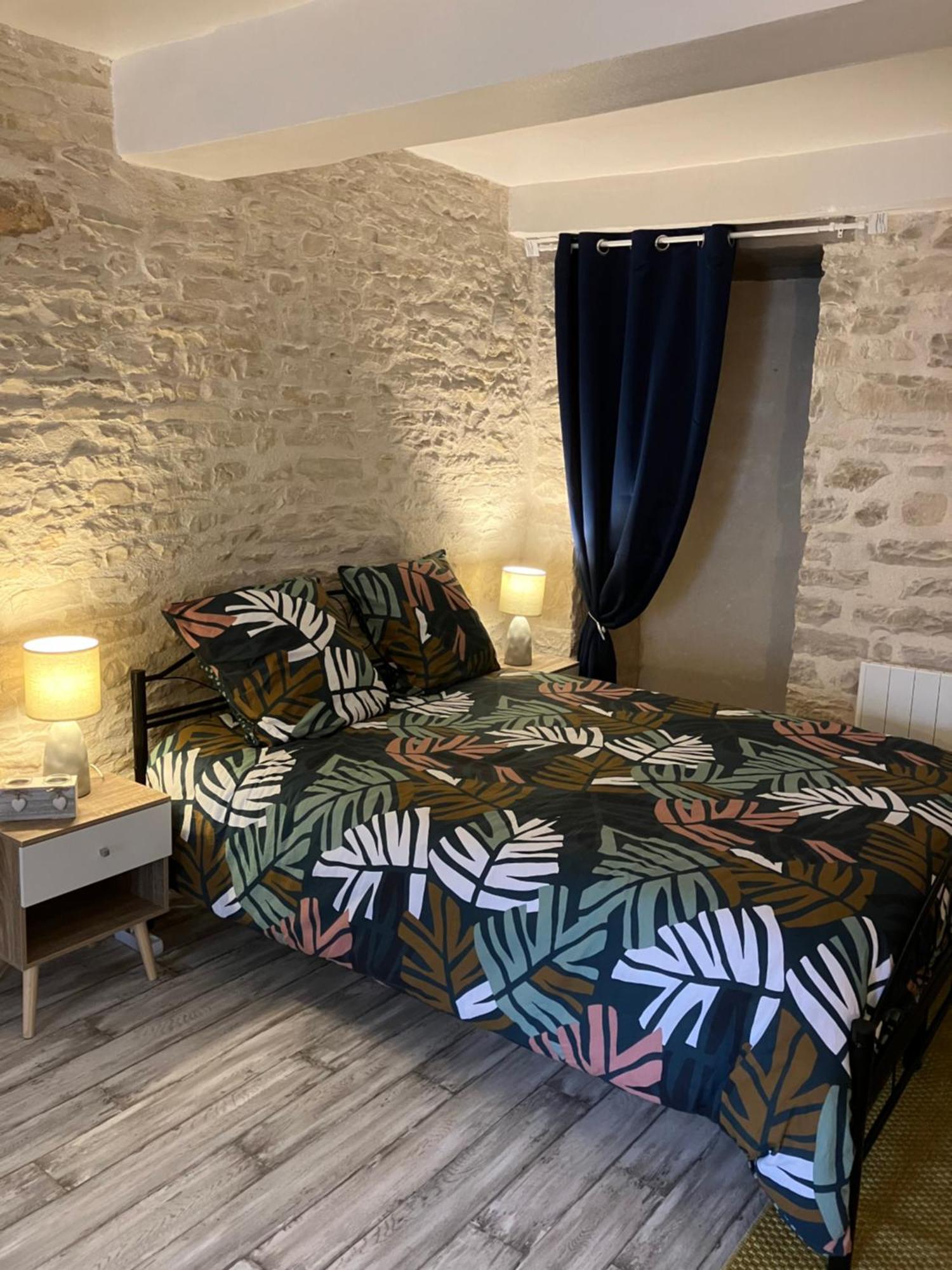 Charmante Maison En Pierres Precy-le-Sec 외부 사진