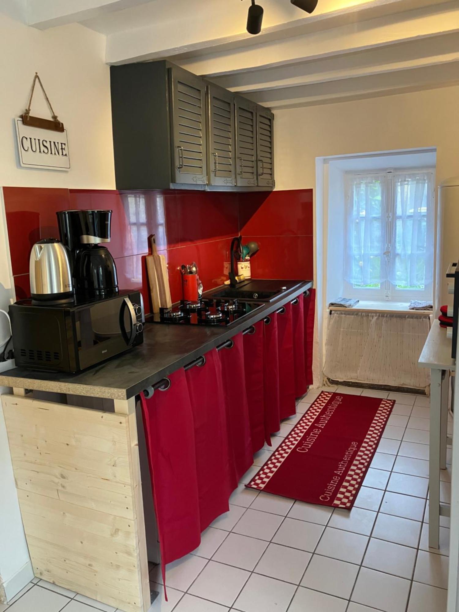 Charmante Maison En Pierres Precy-le-Sec 외부 사진